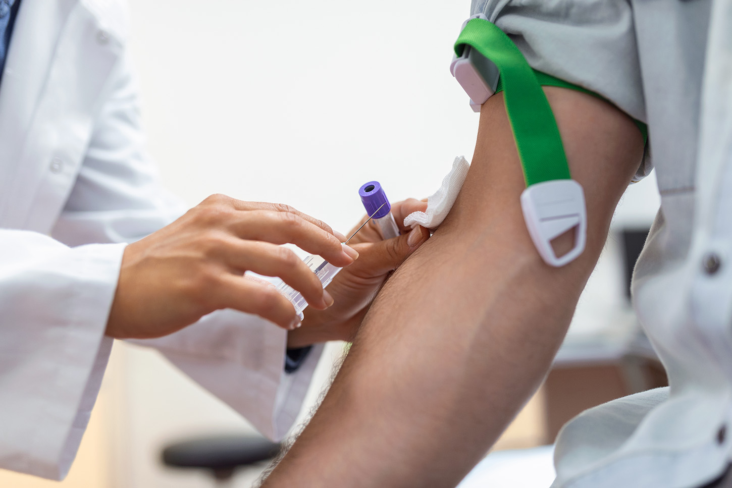 Cómo interpretar una analítica de sangre sin alarmarse